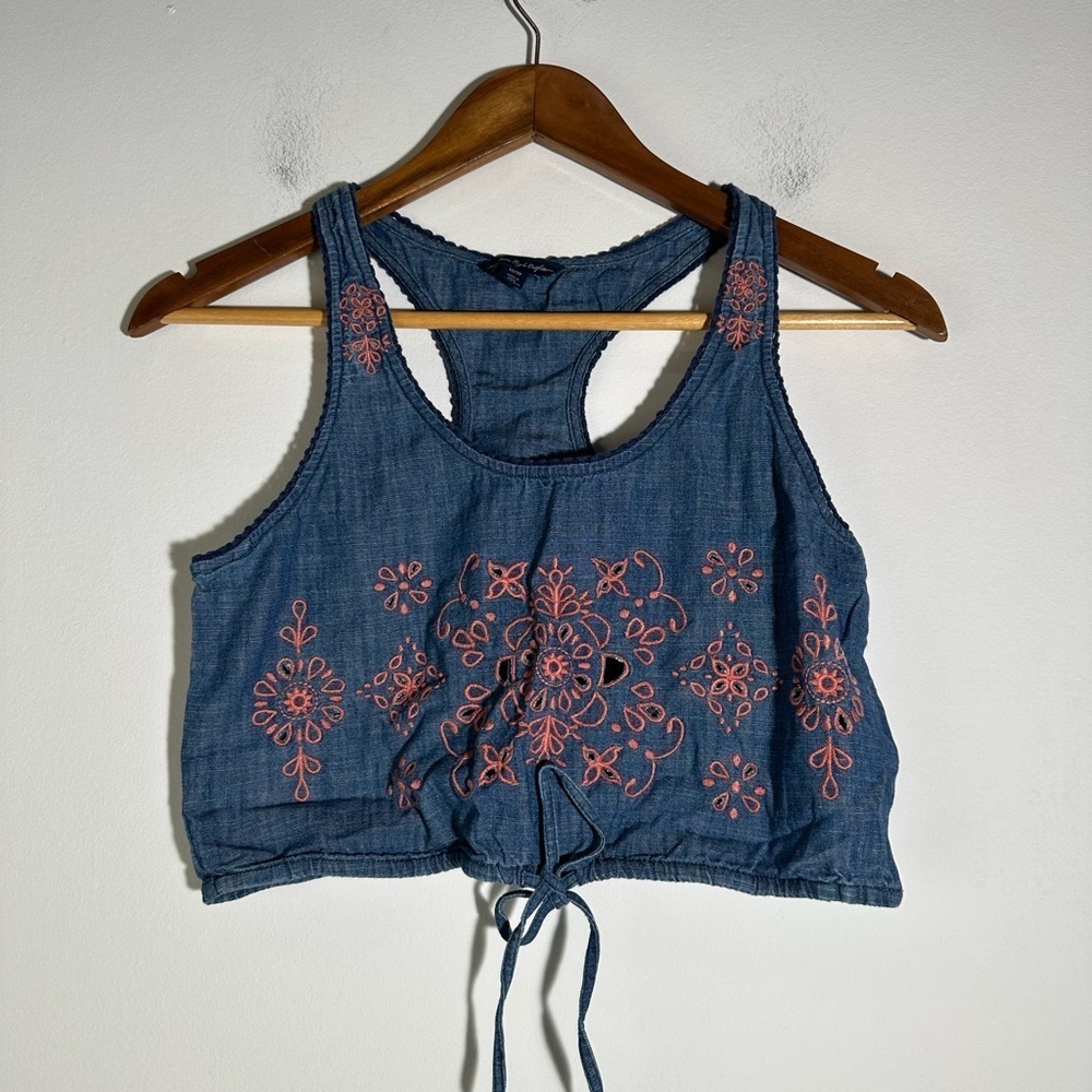 American Eagle Outfitters Cropped Top